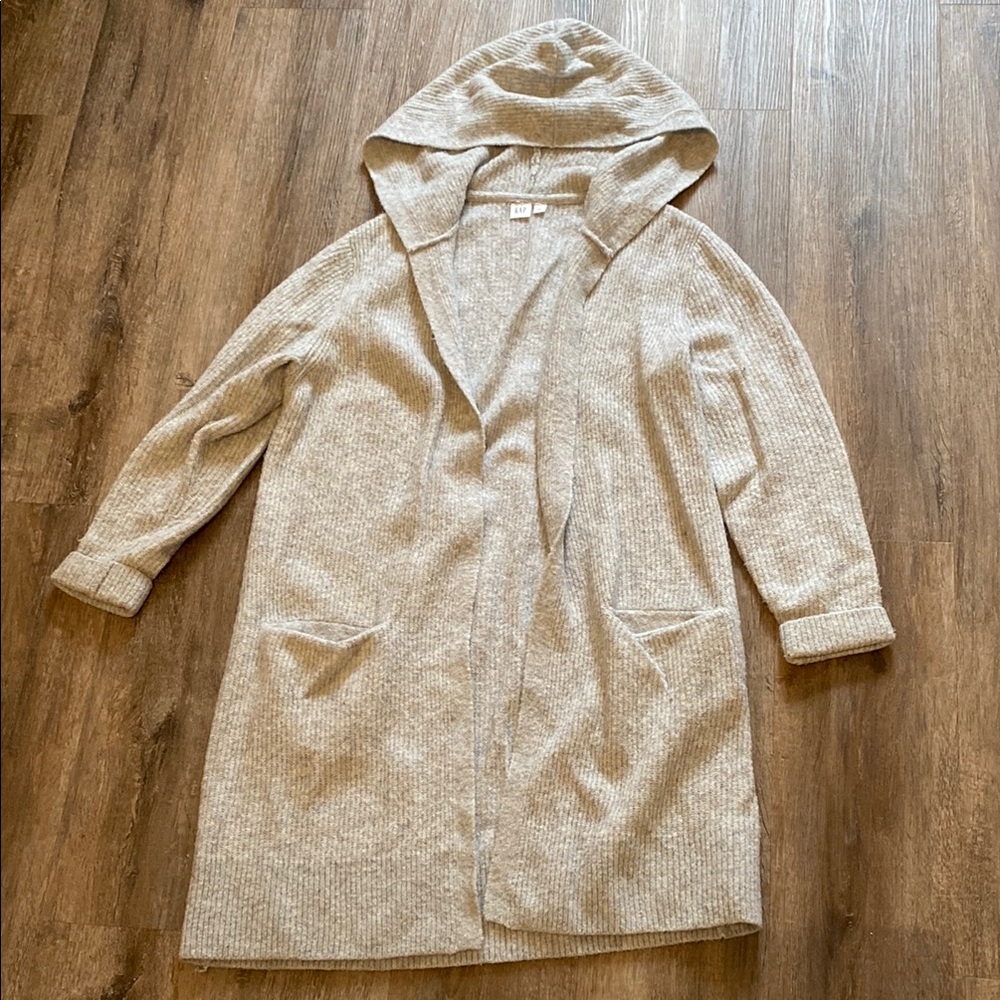 GAP Heather Gray Knit Cardigan